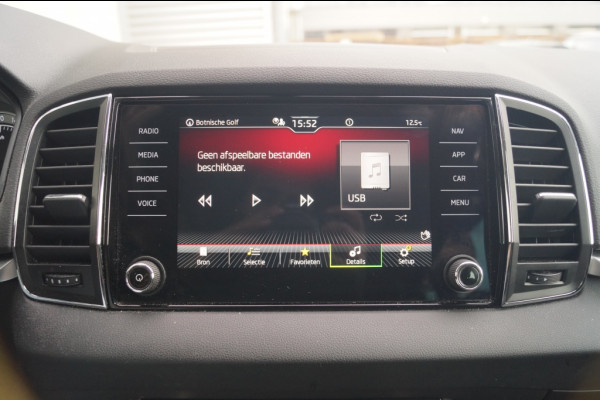 Škoda Karoq 1.0 TSI Business Edition Plus -LED-ECC-CAM-NAVI-