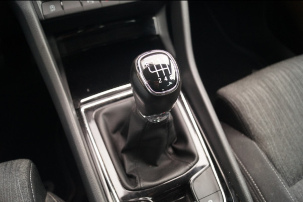 Škoda Karoq 1.0 TSI Business Edition Plus -LED-ECC-CAM-NAVI-