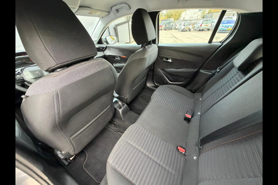 Peugeot 208 1.2 PureTech Blue Lease Active vol opties BTW incl.