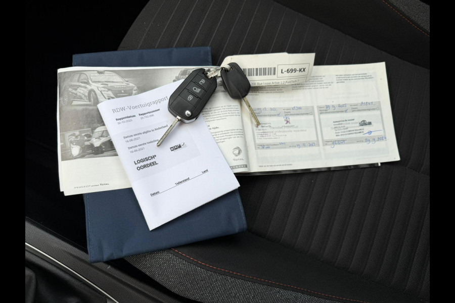 Peugeot 208 1.2 PureTech Blue Lease Active vol opties BTW incl.