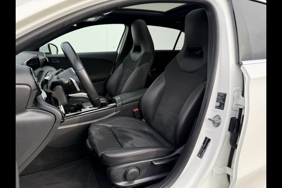 Mercedes-Benz A-Klasse 200 Business Solution AMG | Pano | Camera | LED | MBUX | 18 inch