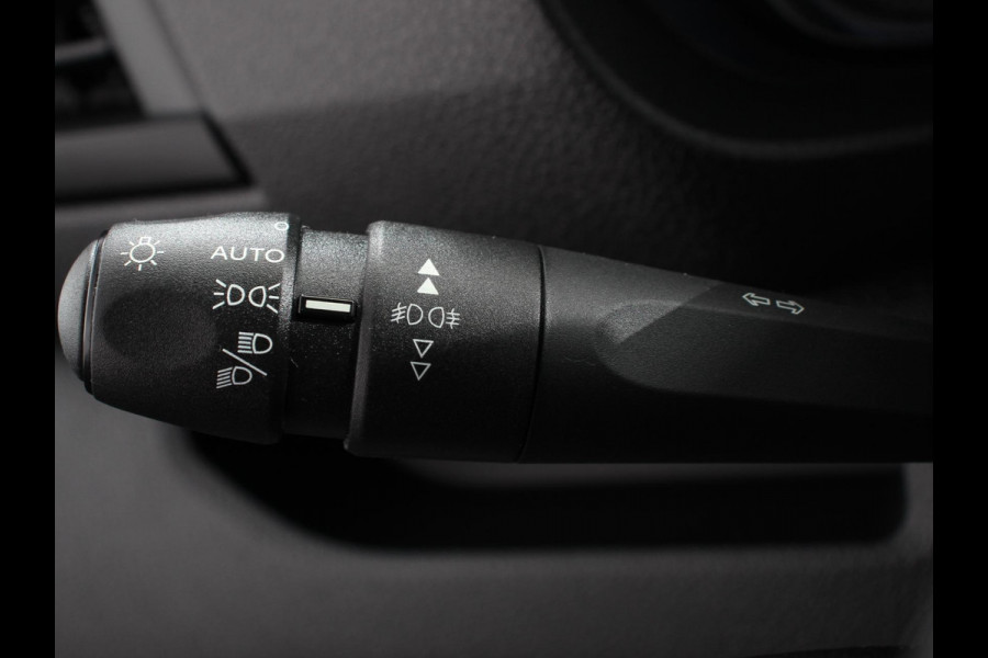 Opel Vivaro Electric L2 75 kWh Connect pack | 3p | Navigatie | Apple Carplay/Android Auto | Dab | Cruise control | Camera | Parkeer sensoren | Digitaal dashboard | Automatische Airco Opel Vivaro Electric L2 75 kWh Connect pack | 3p | Navigatie | Apple Carplay/Android Auto | Dab | Cruise control | Camera | Parkeer sensoren | Digitaal dashboard | Automatische Airco