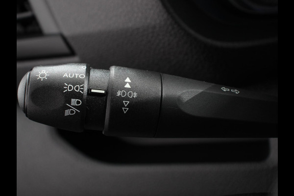 Opel Vivaro Electric L2 75 kWh Connect pack | 3p | Navigatie | Apple Carplay/Android Auto | Dab | Cruise control | Camera | Parkeer sensoren | Digitaal dashboard | Automatische Airco Opel Vivaro Electric L2 75 kWh Connect pack | 3p | Navigatie | Apple Carplay/Android Auto | Dab | Cruise control | Camera | Parkeer sensoren | Digitaal dashboard | Automatische Airco