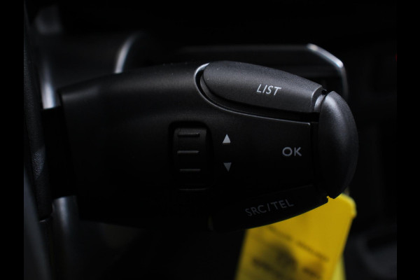 Opel Vivaro Electric L2 75 kWh Connect pack | 3p | Navigatie | Apple Carplay/Android Auto | Dab | Cruise control | Camera | Parkeer sensoren | Digitaal dashboard | Automatische Airco Opel Vivaro Electric L2 75 kWh Connect pack | 3p | Navigatie | Apple Carplay/Android Auto | Dab | Cruise control | Camera | Parkeer sensoren | Digitaal dashboard | Automatische Airco