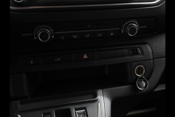 Opel Vivaro Electric L2 75 kWh Connect pack | 3p | Navigatie | Apple Carplay/Android Auto | Dab | Cruise control | Camera | Parkeer sensoren | Digitaal dashboard | Automatische Airco Opel Vivaro Electric L2 75 kWh Connect pack | 3p | Navigatie | Apple Carplay/Android Auto | Dab | Cruise control | Camera | Parkeer sensoren | Digitaal dashboard | Automatische Airco