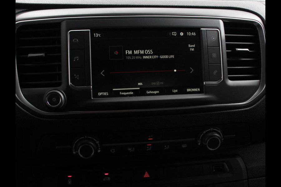 Opel Vivaro Electric L2 75 kWh Connect pack | 3p | Navigatie | Apple Carplay/Android Auto | Dab | Cruise control | Camera | Parkeer sensoren | Digitaal dashboard | Automatische Airco Opel Vivaro Electric L2 75 kWh Connect pack | 3p | Navigatie | Apple Carplay/Android Auto | Dab | Cruise control | Camera | Parkeer sensoren | Digitaal dashboard | Automatische Airco