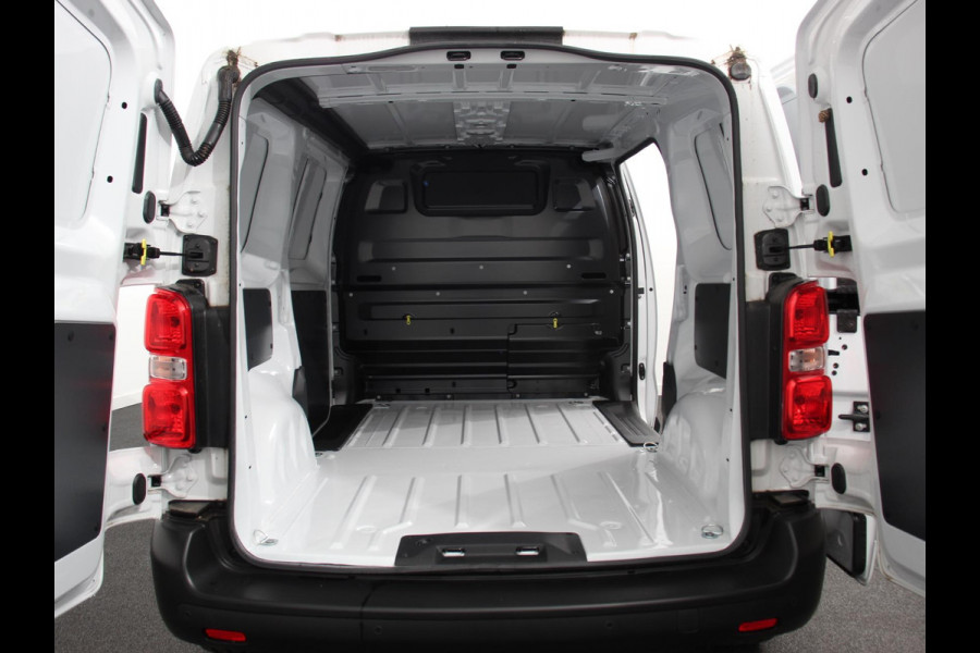 Opel Vivaro Electric L2 75 kWh Connect pack | 3p | Navigatie | Apple Carplay/Android Auto | Dab | Cruise control | Camera | Parkeer sensoren | Digitaal dashboard | Automatische Airco Opel Vivaro Electric L2 75 kWh Connect pack | 3p | Navigatie | Apple Carplay/Android Auto | Dab | Cruise control | Camera | Parkeer sensoren | Digitaal dashboard | Automatische Airco