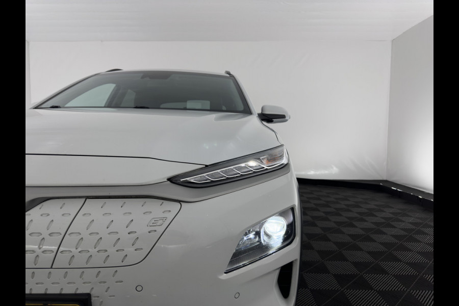 Hyundai Kona EV Premium 64 kWh {SOH-100%} [ 3-Fase ] (INCL-BTW) *LEATHER | KRELL-AUDIO | HEAD-UP | FULL-LED | NAVI-FULLMAP | DAB | ADAPT.CRUISE | KEYLESS | CAMERA | BLIND-SPOT | LANE-ASSIST | DIGI-COCKPIT | COMFORT-SEATS | 17''ALU*