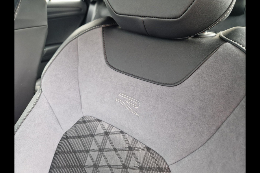 Volkswagen T-Roc 1.5 TSI 150PK DSG 3x R-Line /ACC /IQ Light /IQ Drive /Winterpakket