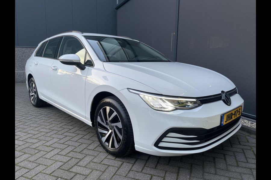 Volkswagen GOLF Variant 2.0 TDI Life Business Full options met o.a. Climate control - Cruise control adaptive - Bluetooth/Apple carplay/Android auto - Navigatie full map - Stoelverwarming en Elektrisch verstelbaar met massage functie - P
