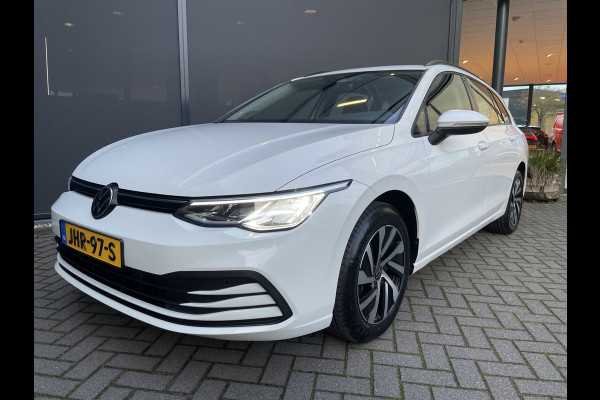 Volkswagen GOLF Variant 2.0 TDI Life Business Full options met o.a. Climate control - Cruise control adaptive - Bluetooth/Apple carplay/Android auto - Navigatie full map - Stoelverwarming en Elektrisch verstelbaar met massage functie - P