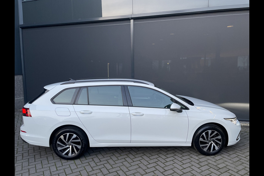 Volkswagen GOLF Variant 2.0 TDI Life Business Full options met o.a. Climate control - Cruise control adaptive - Bluetooth/Apple carplay/Android auto - Navigatie full map - Stoelverwarming en Elektrisch verstelbaar met massage functie - P