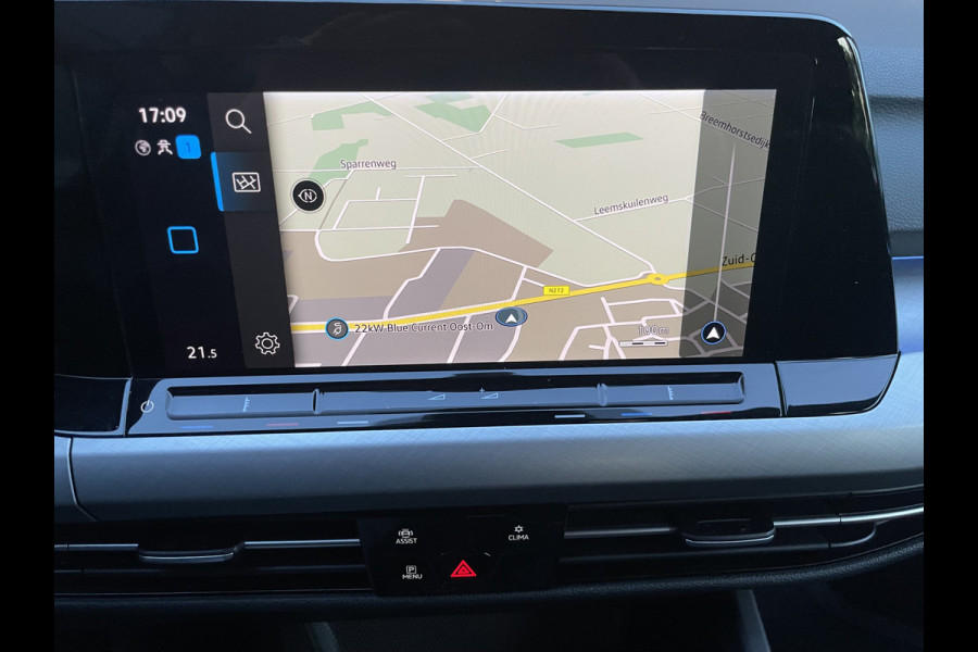 Volkswagen GOLF Variant 2.0 TDI Life Business Full options met o.a. Climate control - Cruise control adaptive - Bluetooth/Apple carplay/Android auto - Navigatie full map - Stoelverwarming en Elektrisch verstelbaar met massage functie - P