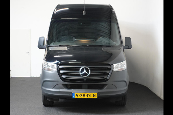 Mercedes-Benz Sprinter 1.9 CDI 315 150PK L2H2 RWD Automaat Airco Navigatie Camera 3Zits Cruise Control Mercedes-Benz Sprinter 1.9 CDI 315 150PK L2H2 RWD Automaat Airco Navigatie Camera 3Zits Cruise Control