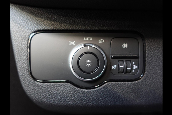 Mercedes-Benz Sprinter 1.9 CDI 315 150PK L2H2 RWD Automaat Airco Navigatie Camera 3Zits Cruise Control Mercedes-Benz Sprinter 1.9 CDI 315 150PK L2H2 RWD Automaat Airco Navigatie Camera 3Zits Cruise Control