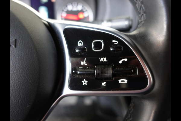 Mercedes-Benz Sprinter 1.9 CDI 315 150PK L2H2 RWD Automaat Airco Navigatie Camera 3Zits Cruise Control Mercedes-Benz Sprinter 1.9 CDI 315 150PK L2H2 RWD Automaat Airco Navigatie Camera 3Zits Cruise Control