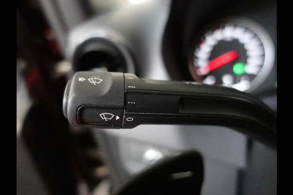 Mercedes-Benz Sprinter 1.9 CDI 315 150PK L2H2 RWD Automaat Airco Navigatie Camera 3Zits Cruise Control Mercedes-Benz Sprinter 1.9 CDI 315 150PK L2H2 RWD Automaat Airco Navigatie Camera 3Zits Cruise Control