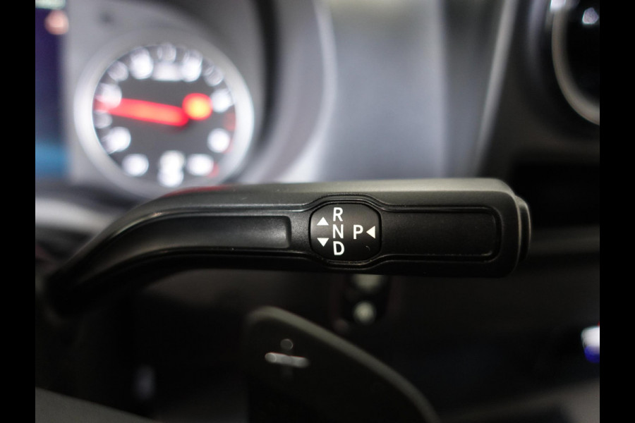 Mercedes-Benz Sprinter 1.9 CDI 315 150PK L2H2 RWD Automaat Airco Navigatie Camera 3Zits Cruise Control Mercedes-Benz Sprinter 1.9 CDI 315 150PK L2H2 RWD Automaat Airco Navigatie Camera 3Zits Cruise Control