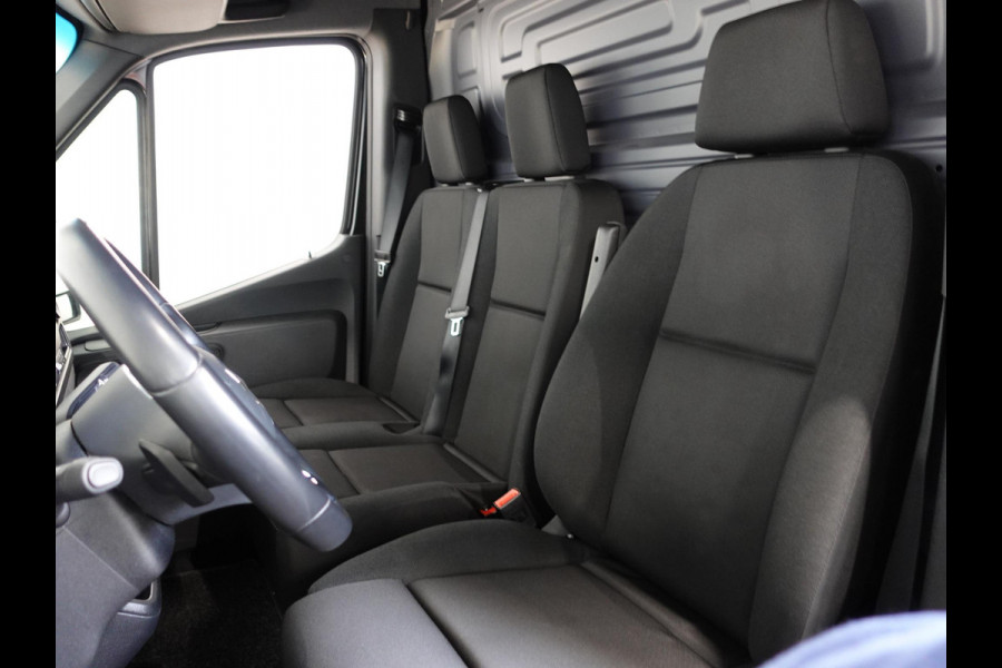 Mercedes-Benz Sprinter 1.9 CDI 315 150PK L2H2 RWD Automaat Airco Navigatie Camera 3Zits Cruise Control Mercedes-Benz Sprinter 1.9 CDI 315 150PK L2H2 RWD Automaat Airco Navigatie Camera 3Zits Cruise Control