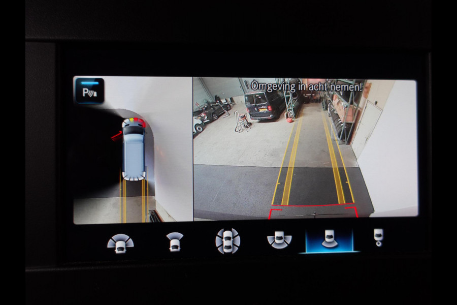 Mercedes-Benz Sprinter 1.9 CDI 315 150PK L2H2 RWD Automaat Airco Navigatie Camera 3Zits Cruise Control Mercedes-Benz Sprinter 1.9 CDI 315 150PK L2H2 RWD Automaat Airco Navigatie Camera 3Zits Cruise Control