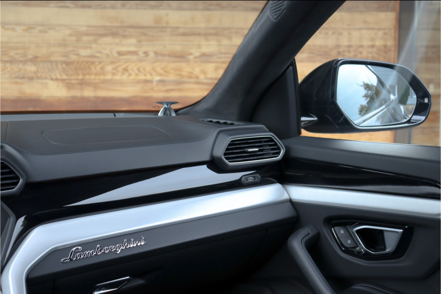 Lamborghini Urus 4.0 V8 **Carbon/Stitching/Alcantara/Ceramic/B&O 3D**