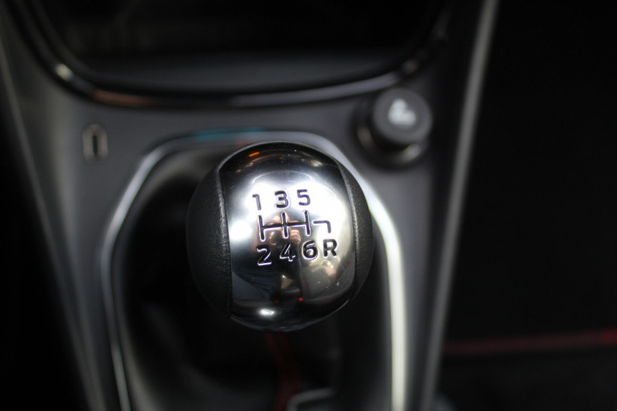 Ford Puma 1.0 EcoBoost Hybrid ST-Line , 125pk Climate control , Stoel,Stuur en Voorruitverwarming Navigatie , Bluetooth , Parkeersensoren achter