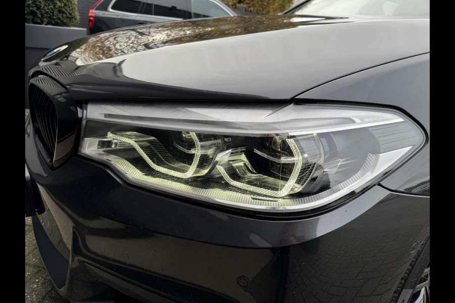 BMW 5 Serie 530d High Executive M-Sport | Panoramadak | Head-Up Display | Bowers & Wilkins | 19 Inch Lichtmetalen Velgen | BMW 5 Serie 530d High Executive M-Sport | Panoramadak | Head-Up Display | Bowers & Wilkins | 19 Inch Lichtmetalen Velgen |