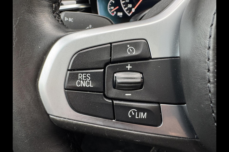 BMW 5 Serie 530d High Executive M-Sport | Panoramadak | Head-Up Display | Bowers & Wilkins | 19 Inch Lichtmetalen Velgen | BMW 5 Serie 530d High Executive M-Sport | Panoramadak | Head-Up Display | Bowers & Wilkins | 19 Inch Lichtmetalen Velgen |
