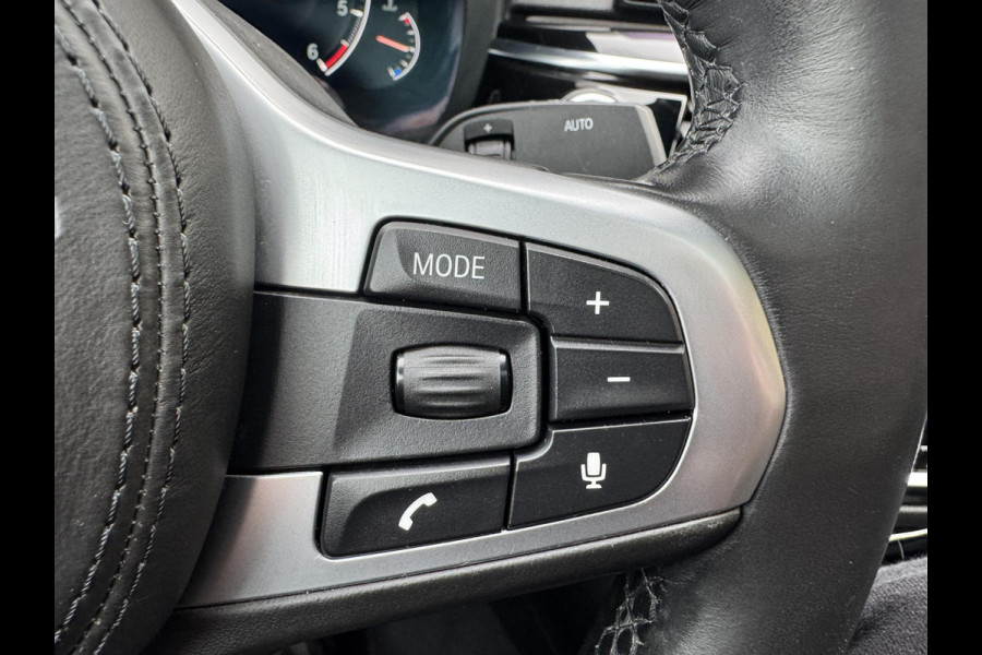 BMW 5 Serie 530d High Executive M-Sport | Panoramadak | Head-Up Display | Bowers & Wilkins | 19 Inch Lichtmetalen Velgen | BMW 5 Serie 530d High Executive M-Sport | Panoramadak | Head-Up Display | Bowers & Wilkins | 19 Inch Lichtmetalen Velgen |