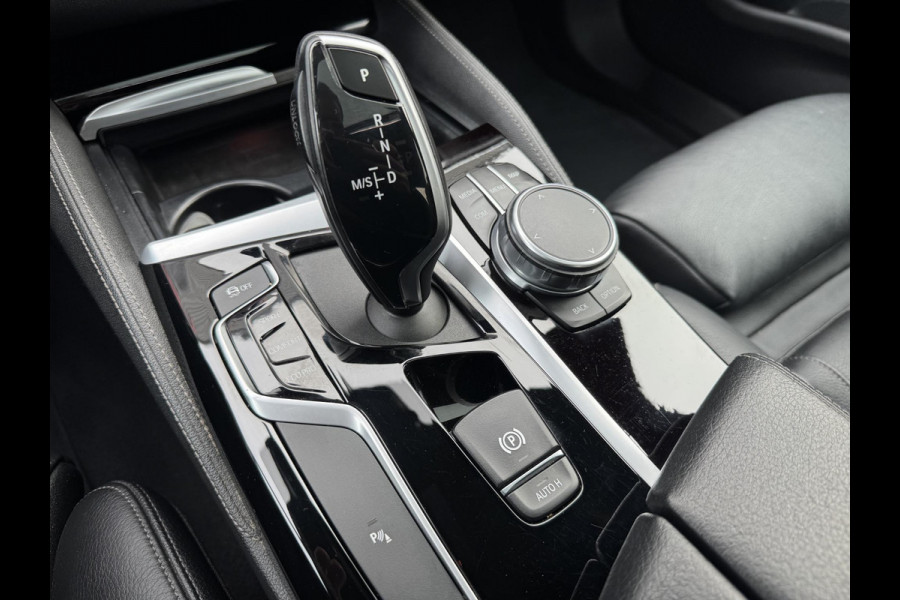 BMW 5 Serie 530d High Executive M-Sport | Panoramadak | Head-Up Display | Bowers & Wilkins | 19 Inch Lichtmetalen Velgen | BMW 5 Serie 530d High Executive M-Sport | Panoramadak | Head-Up Display | Bowers & Wilkins | 19 Inch Lichtmetalen Velgen |