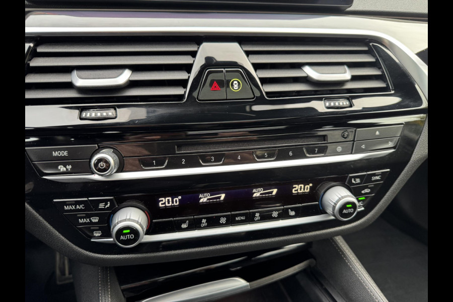 BMW 5 Serie 530d High Executive M-Sport | Panoramadak | Head-Up Display | Bowers & Wilkins | 19 Inch Lichtmetalen Velgen | BMW 5 Serie 530d High Executive M-Sport | Panoramadak | Head-Up Display | Bowers & Wilkins | 19 Inch Lichtmetalen Velgen |