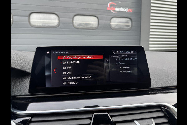 BMW 5 Serie 530d High Executive M-Sport | Panoramadak | Head-Up Display | Bowers & Wilkins | 19 Inch Lichtmetalen Velgen | BMW 5 Serie 530d High Executive M-Sport | Panoramadak | Head-Up Display | Bowers & Wilkins | 19 Inch Lichtmetalen Velgen |