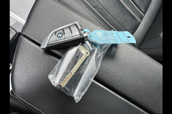 BMW 5 Serie 530d High Executive M-Sport | Panoramadak | Head-Up Display | Bowers & Wilkins | 19 Inch Lichtmetalen Velgen | BMW 5 Serie 530d High Executive M-Sport | Panoramadak | Head-Up Display | Bowers & Wilkins | 19 Inch Lichtmetalen Velgen |