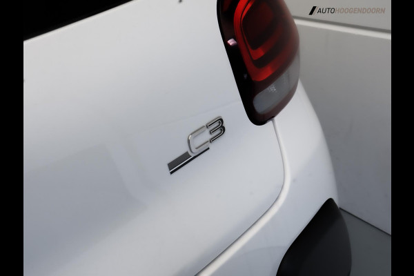 Citroën C3 1.2 PureTech C-Series Black White Edition (APPLE CARPLAY,LED,CAMERA,STOELVERWARMING,CRUISE,LM-VELGEN,NIEUWE APK)