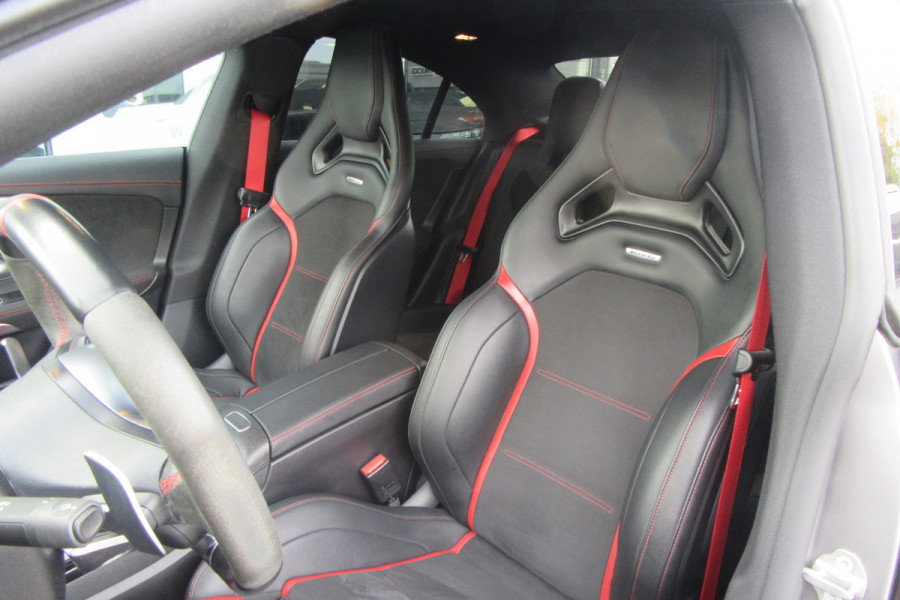 Mercedes-Benz CLA-Klasse AMG 35 4MATIC, Distronic Plus, Panoramadak Mercedes-Benz CLA-Klasse AMG 35 4MATIC, Distronic Plus, Panoramadak