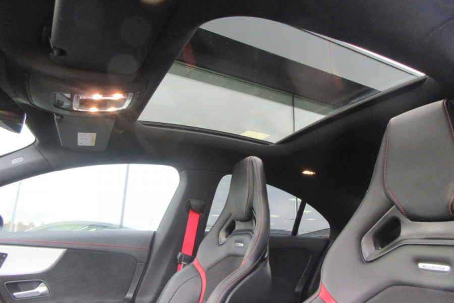Mercedes-Benz CLA-Klasse AMG 35 4MATIC, Distronic Plus, Panoramadak Mercedes-Benz CLA-Klasse AMG 35 4MATIC, Distronic Plus, Panoramadak