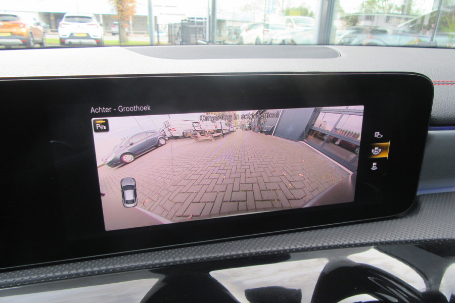 Mercedes-Benz CLA-Klasse AMG 35 4MATIC, Distronic Plus, Panoramadak Mercedes-Benz CLA-Klasse AMG 35 4MATIC, Distronic Plus, Panoramadak