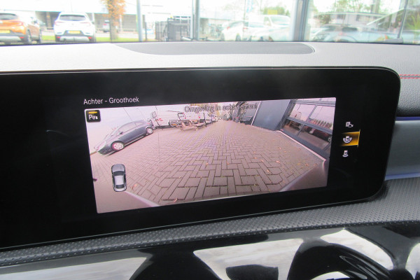 Mercedes-Benz CLA-Klasse AMG 35 4MATIC, Distronic Plus, Panoramadak Mercedes-Benz CLA-Klasse AMG 35 4MATIC, Distronic Plus, Panoramadak