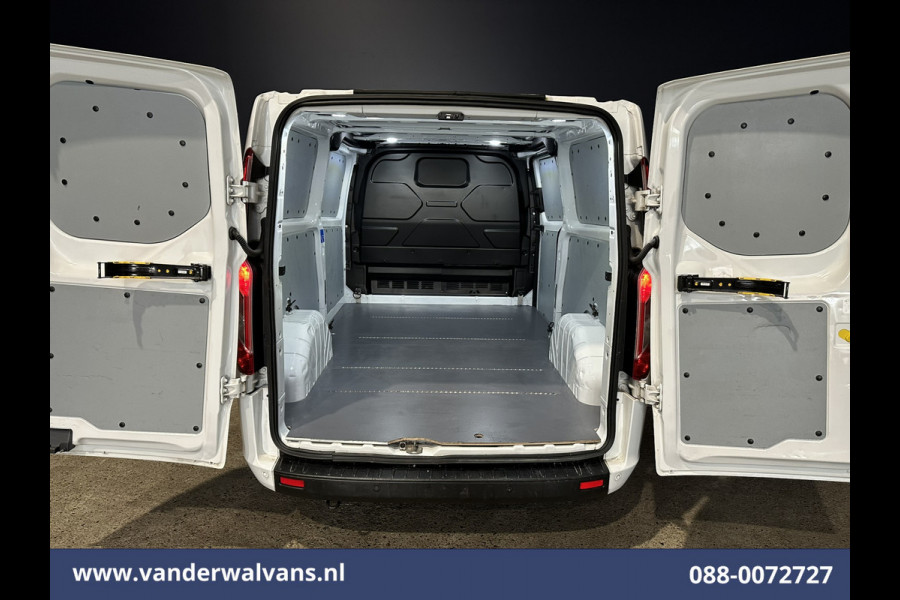 Ford Transit Custom 2.0 TDCI L2H1 Euro6 Airco | Camera | Navigatie | Apple Carplay | LED | Cruisecontrol Android Auto, Stoelverwarming, Verwarmde voorruit, Parkeersensoren, Bijrijdersbank, 2800kg trekvermogen