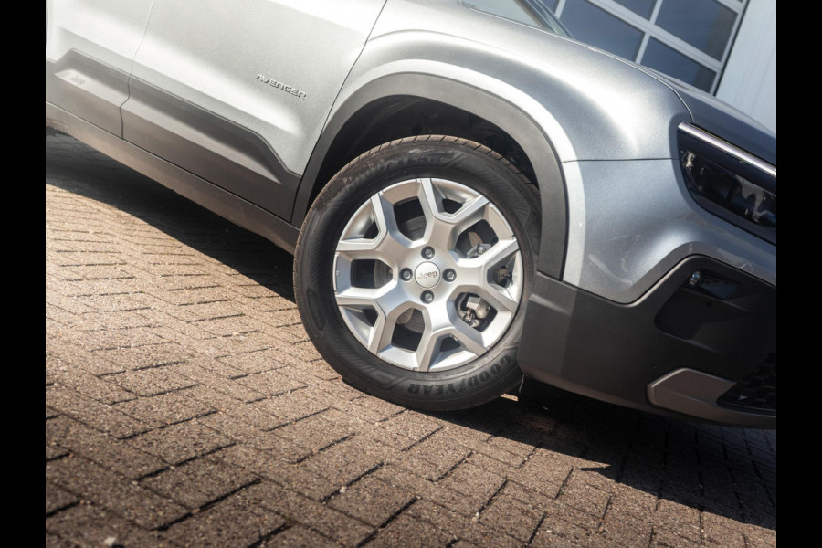 Jeep Avenger Business Edition 54 kWh | Uit voorraad leverbaar | 17% Bijtelling | Winter Pack | Warmtepomp | Apple Carplay | Clima | Keyless | Adapt. Cruise | 17" | Camera