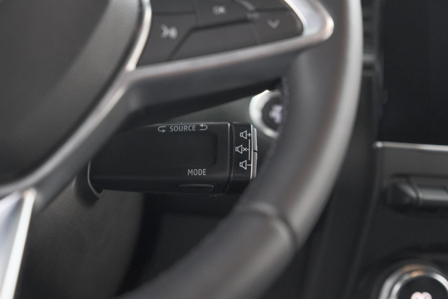 Renault Captur 1.6 E-Tech full hybrid 145 techno | Pack Full Screen | Camera | Navigatie | Allseason Banden