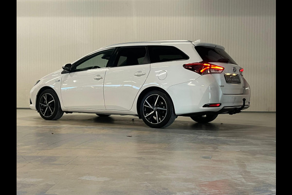 Toyota Auris Touring Sports 1.8 Hybrid Dynamic Ultimate | CAMERA | NAP | AIRCO | CRUISE CONTROL Toyota Auris Touring Sports 1.8 Hybrid Dynamic Ultimate | CAMERA | NAP | AIRCO | CRUISE CONTROL