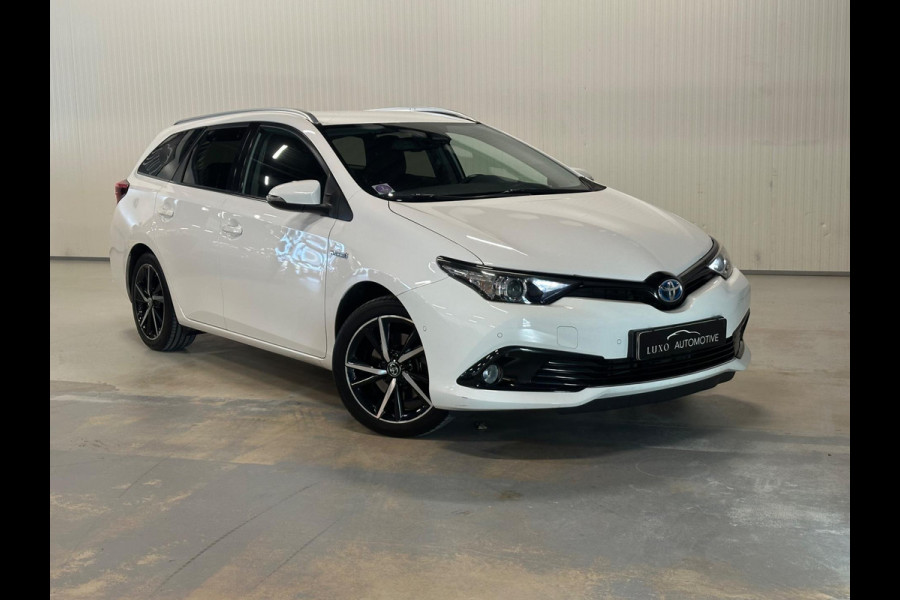 Toyota Auris Touring Sports 1.8 Hybrid Dynamic Ultimate | CAMERA | NAP | AIRCO | CRUISE CONTROL Toyota Auris Touring Sports 1.8 Hybrid Dynamic Ultimate | CAMERA | NAP | AIRCO | CRUISE CONTROL