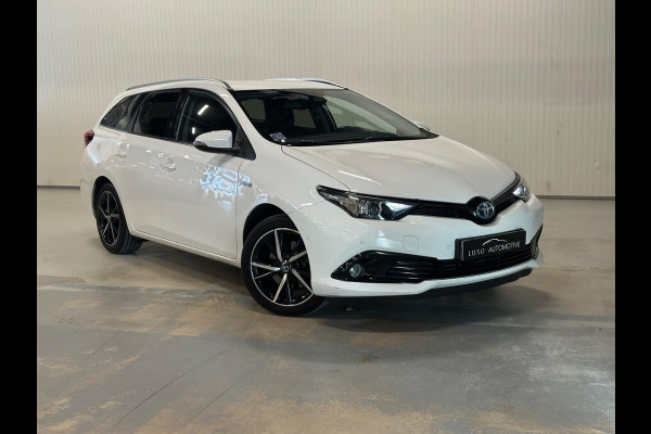 Toyota Auris Touring Sports 1.8 Hybrid Dynamic Ultimate | CAMERA | NAP | AIRCO | CRUISE CONTROL Toyota Auris Touring Sports 1.8 Hybrid Dynamic Ultimate | CAMERA | NAP | AIRCO | CRUISE CONTROL