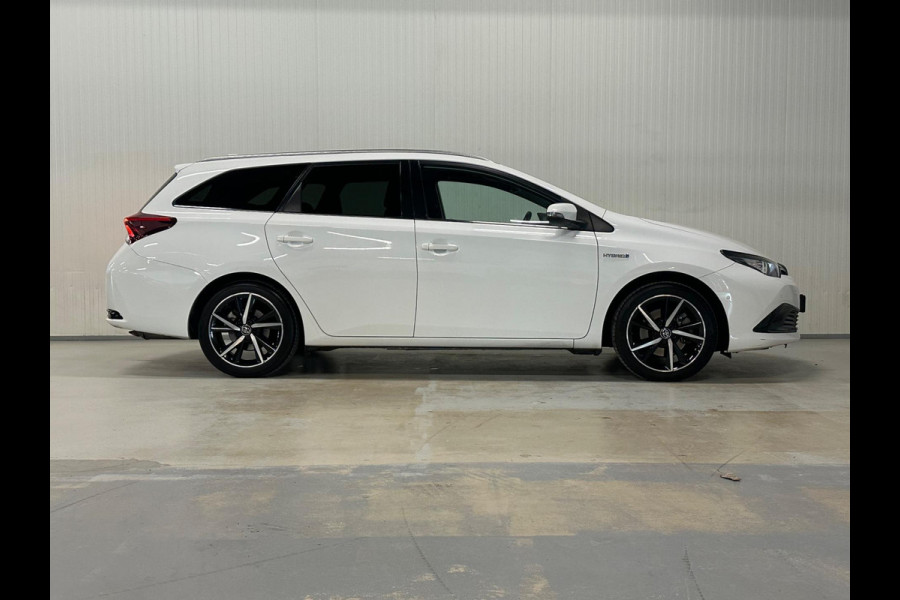 Toyota Auris Touring Sports 1.8 Hybrid Dynamic Ultimate | CAMERA | NAP | AIRCO | CRUISE CONTROL Toyota Auris Touring Sports 1.8 Hybrid Dynamic Ultimate | CAMERA | NAP | AIRCO | CRUISE CONTROL