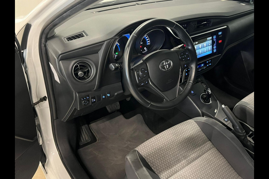 Toyota Auris Touring Sports 1.8 Hybrid Dynamic Ultimate | CAMERA | NAP | AIRCO | CRUISE CONTROL Toyota Auris Touring Sports 1.8 Hybrid Dynamic Ultimate | CAMERA | NAP | AIRCO | CRUISE CONTROL