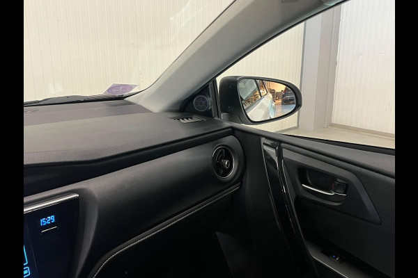 Toyota Auris Touring Sports 1.8 Hybrid Dynamic Ultimate | CAMERA | NAP | AIRCO | CRUISE CONTROL Toyota Auris Touring Sports 1.8 Hybrid Dynamic Ultimate | CAMERA | NAP | AIRCO | CRUISE CONTROL