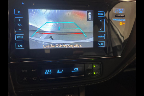 Toyota Auris Touring Sports 1.8 Hybrid Dynamic Ultimate | CAMERA | NAP | AIRCO | CRUISE CONTROL Toyota Auris Touring Sports 1.8 Hybrid Dynamic Ultimate | CAMERA | NAP | AIRCO | CRUISE CONTROL