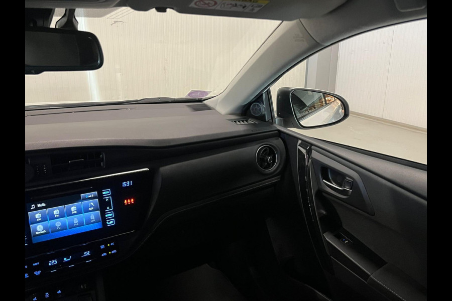 Toyota Auris Touring Sports 1.8 Hybrid Dynamic Ultimate | CAMERA | NAP | AIRCO | CRUISE CONTROL Toyota Auris Touring Sports 1.8 Hybrid Dynamic Ultimate | CAMERA | NAP | AIRCO | CRUISE CONTROL