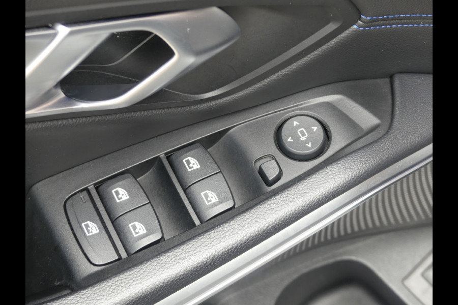 BMW 3 Serie Touring 320d M-Pakket Panoramadak/Trekhaak/LED